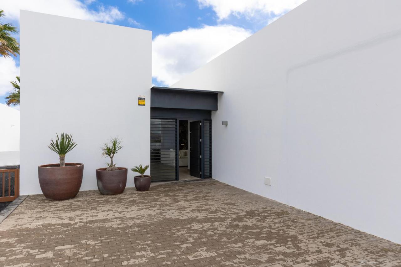 Villa Serenity Tias Exterior photo
